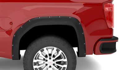 Lund_RXFlares_chevy_onvehicle_rear.jpg
