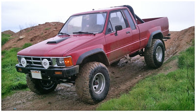 husky-extend-a-fender-flares-28031902-01.jpg