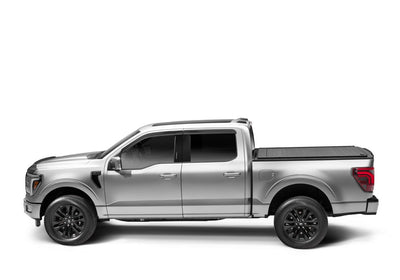 Retrax R-T-80484 Chevy/GMC HD 6.9ft. Bed 2500/3500 (does not fit with factory side storage boxes) Retrax R-T-80484