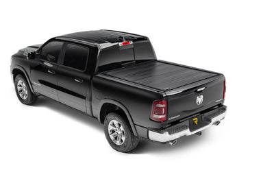 retrax-pro-mx-2019-ram-1500-black-studio-04.jpg