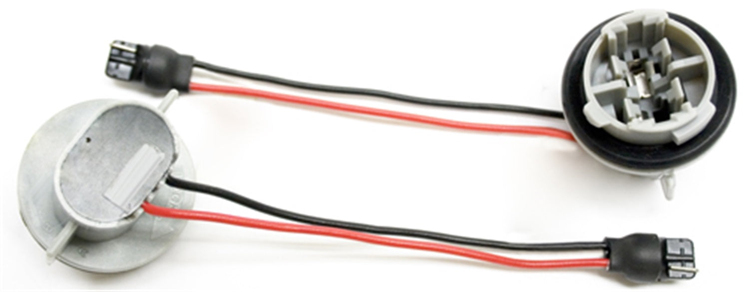 Back Up Lamp Socket Adapter; IPCW 3042-WIRE