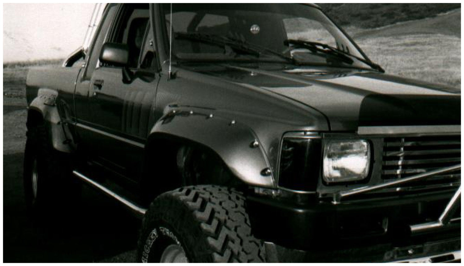 Bushwacker 31010-11 Cut-Out™ Fender Flares Bushwacker 31010-11