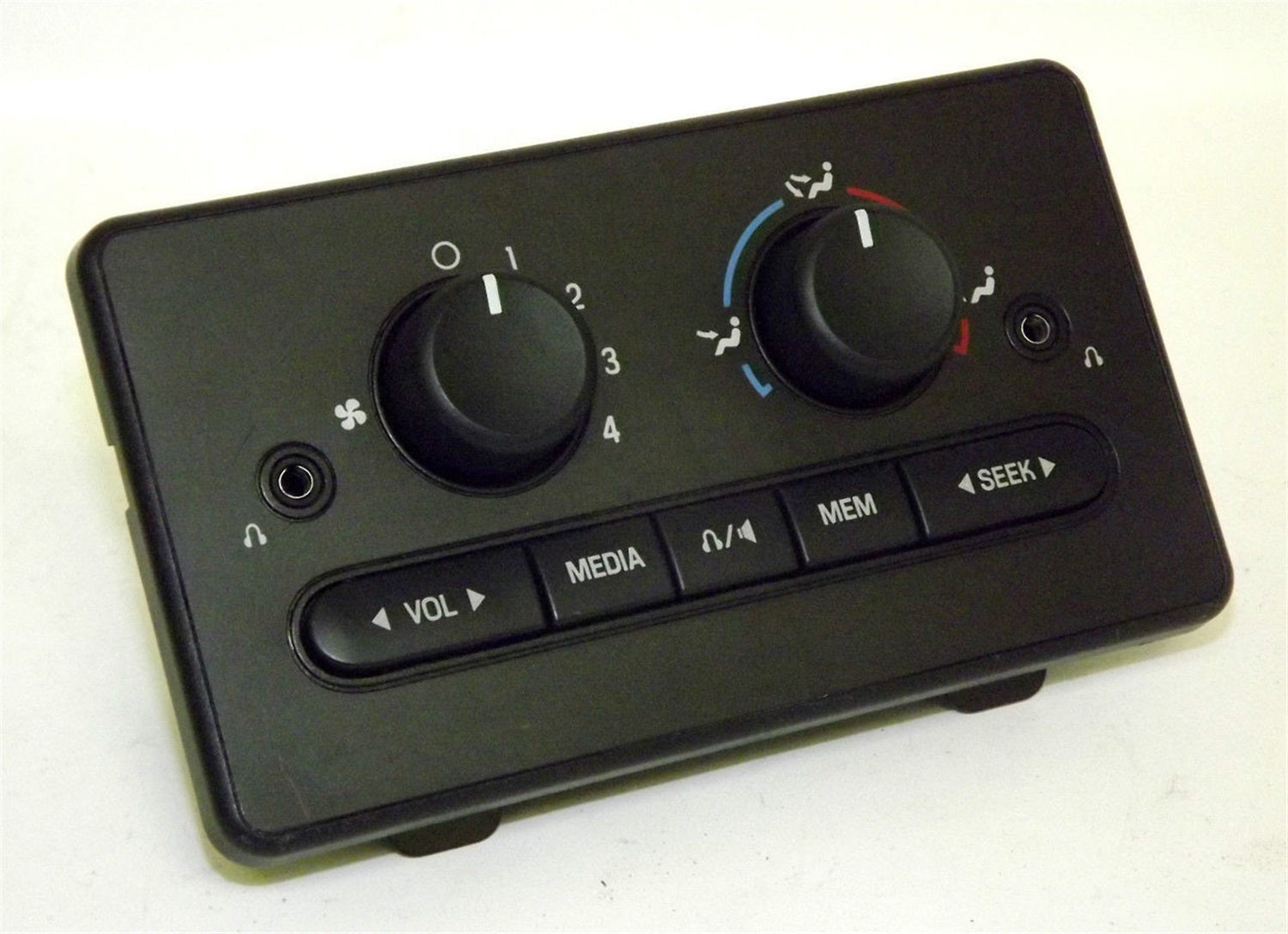 1 Factory Radio 655-01558-NOA Rear Seat / Heat AC / Radio Controls 1 Factory Radio 655-01558-NOA