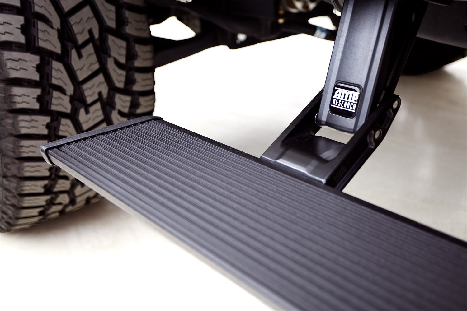 AMP Research 78140-01A PowerStep™ Xtreme; Black; AMP Research 78140-01A