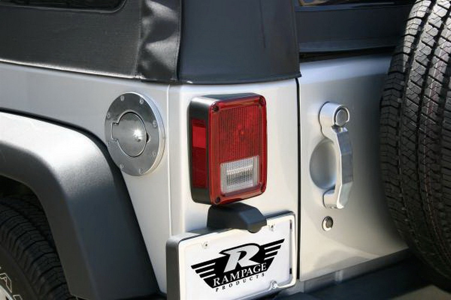 Rampage 85001 Billet Style Fuel Door Cover; Polished; Locking; Incl. 2 Keys; Rampage 85001