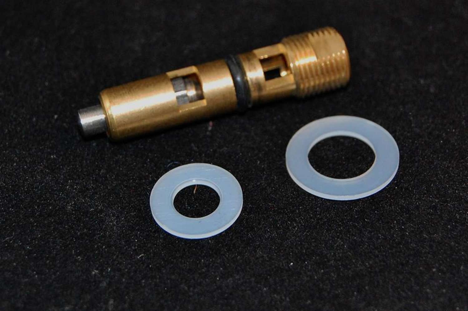 Advanced Engine Design 5117 .150 Alcohol Needle & Seat - Each Advanced Engine Design 5117