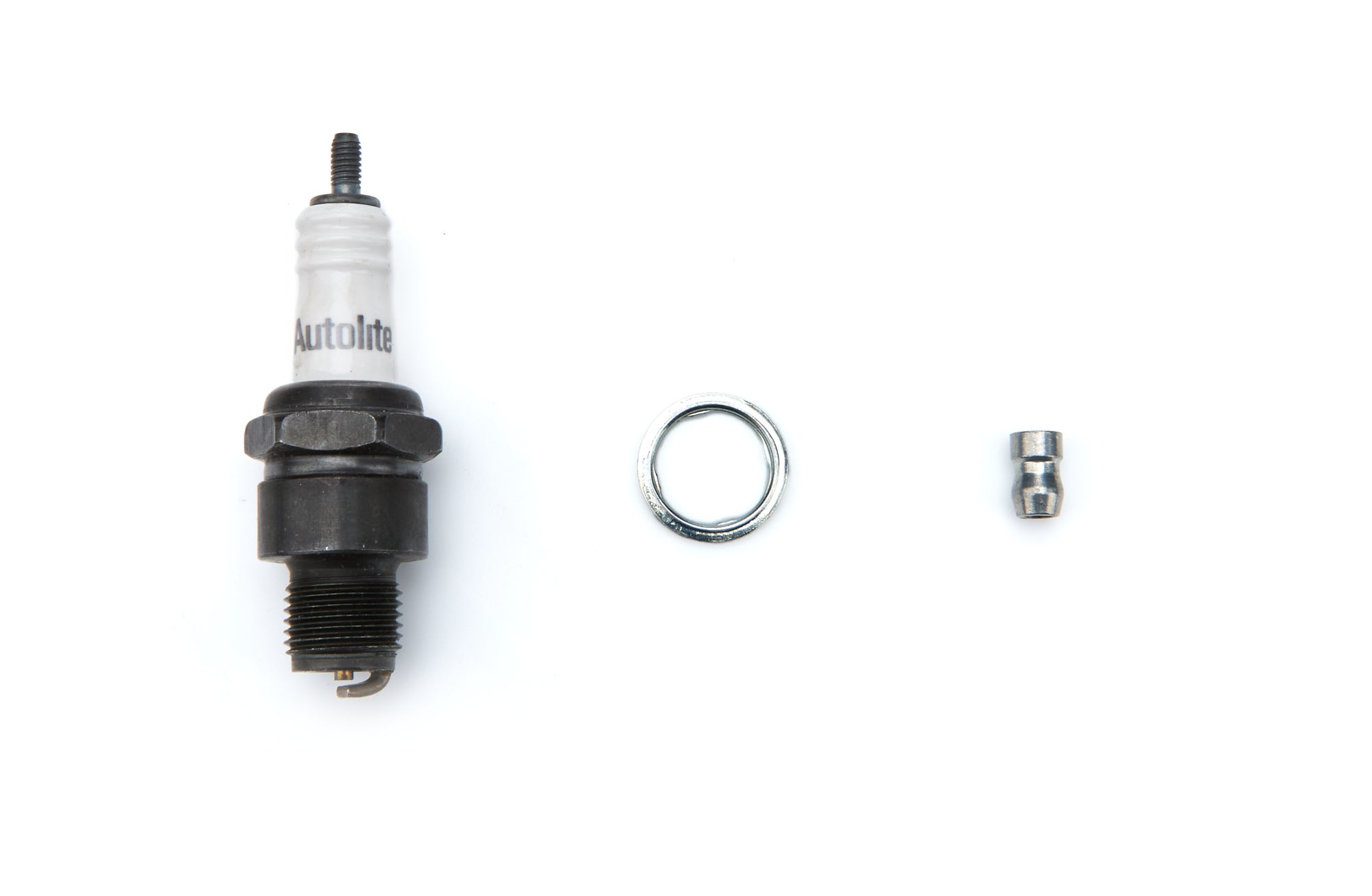 Autolite 411 Spark Plug  14mm Thread Autolite 411