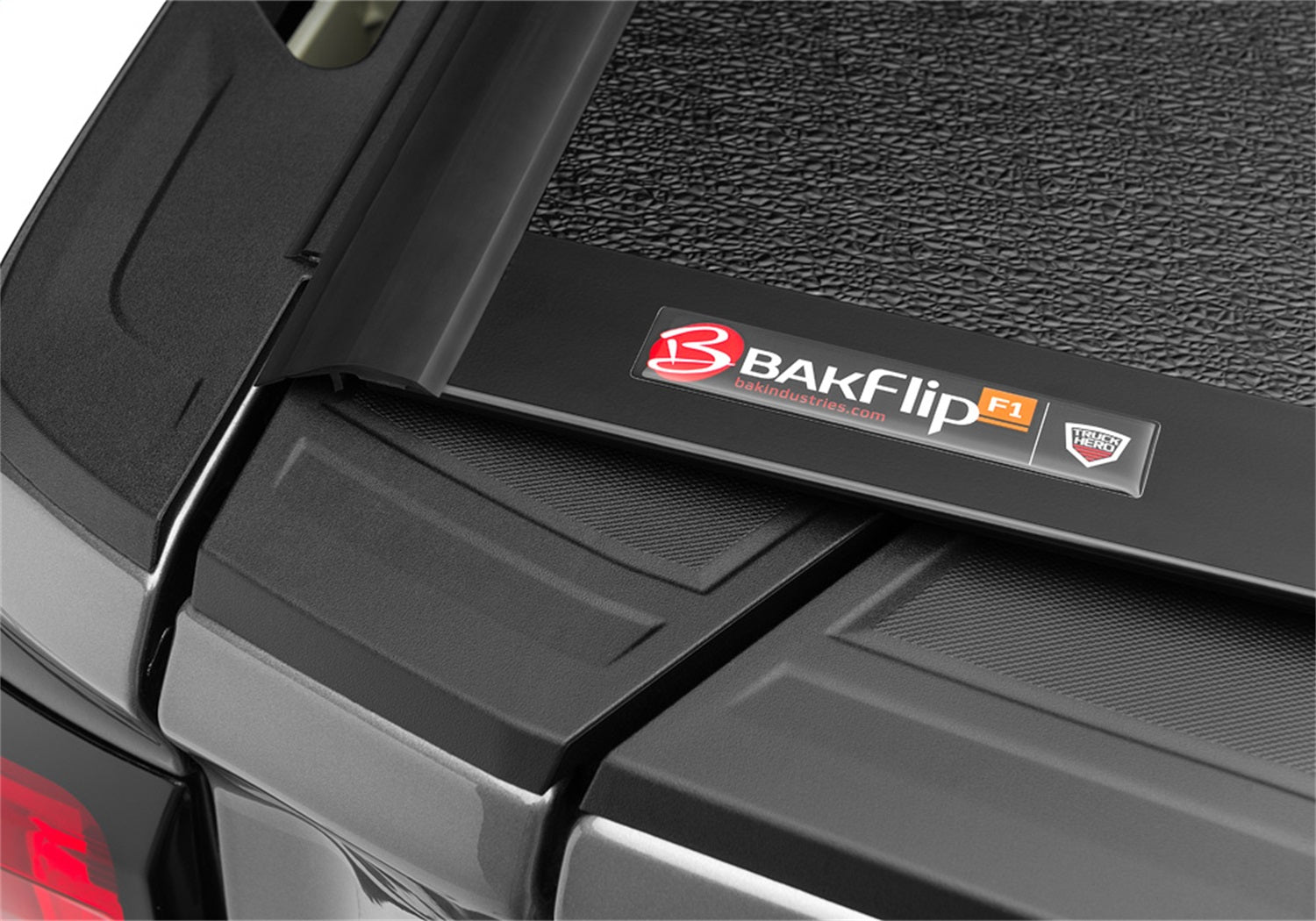 RealTruck BAK 772134 BAKFlip F1 20-24 Silv/Sierra 2500HD/3500HD 8ft. RealTruck BAK 772134