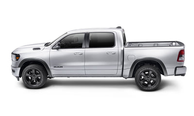 BWRbw_OEStyle_flare_21Ram1500_Side.jpg
