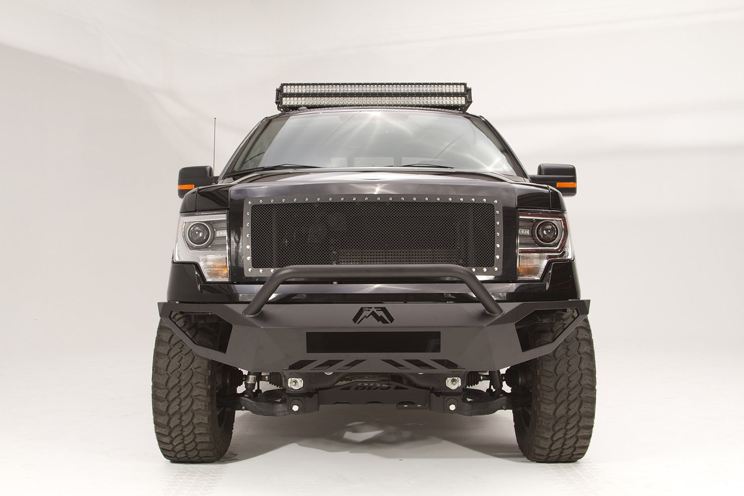 Fab Fours FF09-D1952-B Vengeance Front Bumper; Uncoated/Paintable; Pre-Runner; Fab Fours FF09-D1952-B