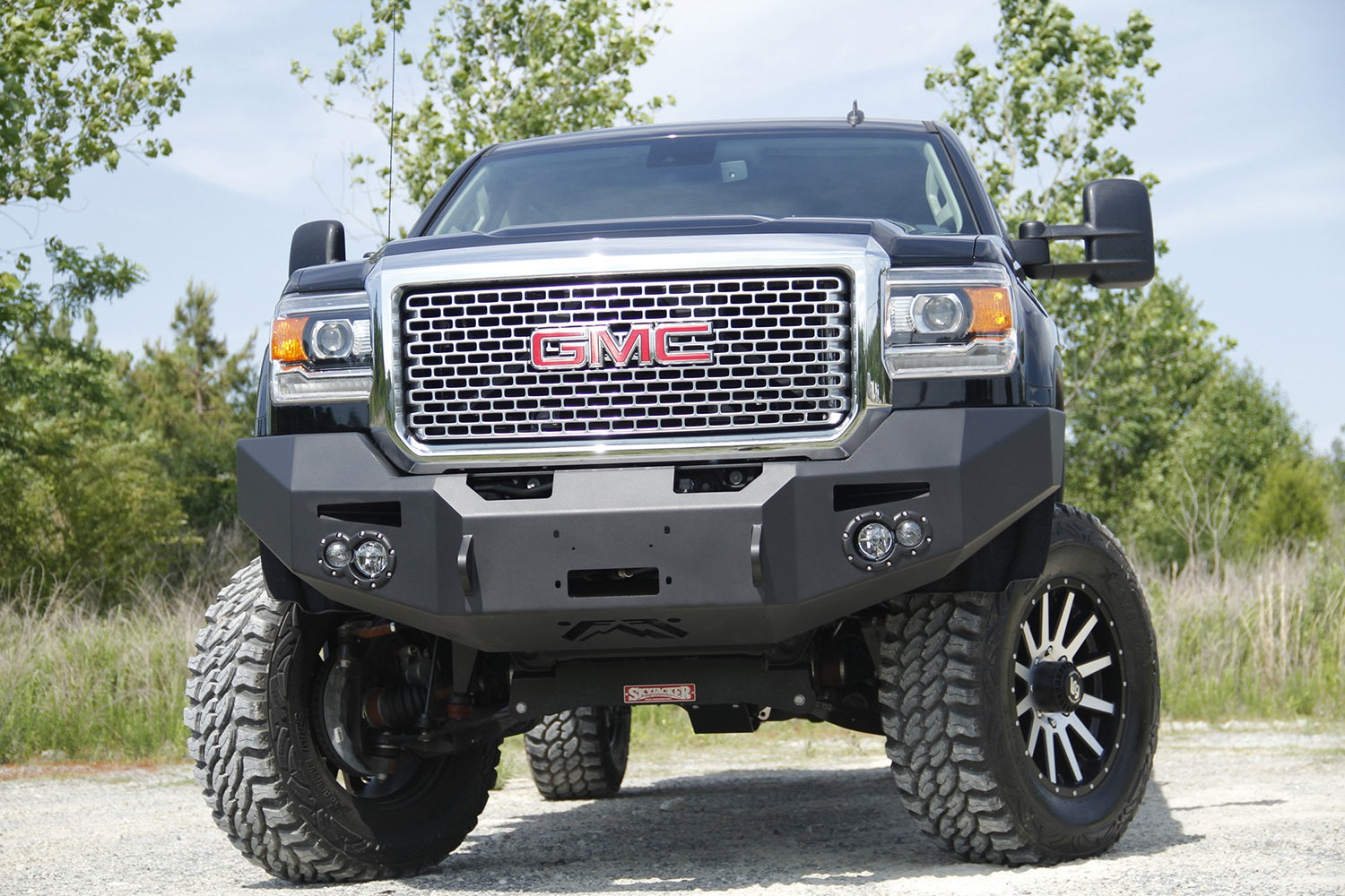 Fab Fours GM14-A3151-1 Premium Heavy Duty Winch Front Bumper Fab Fours GM14-A3151-1