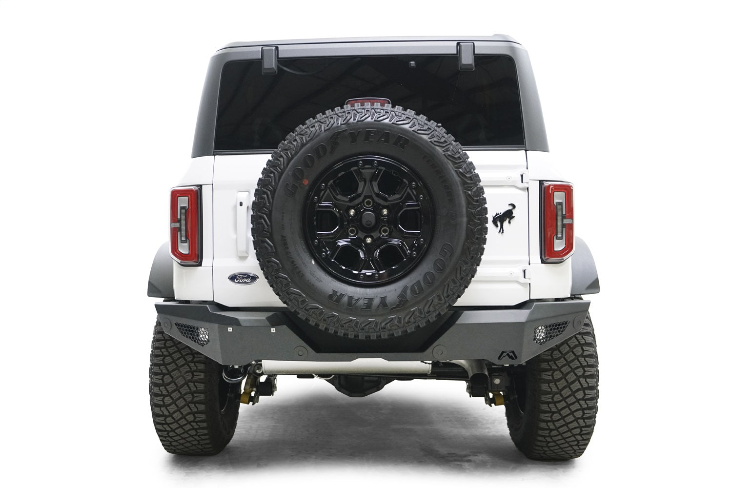 Fab Fours FB21-Y5252-B Standard Rear Bumper; Uncoated/Paintable; Fab Fours FB21-Y5252-B