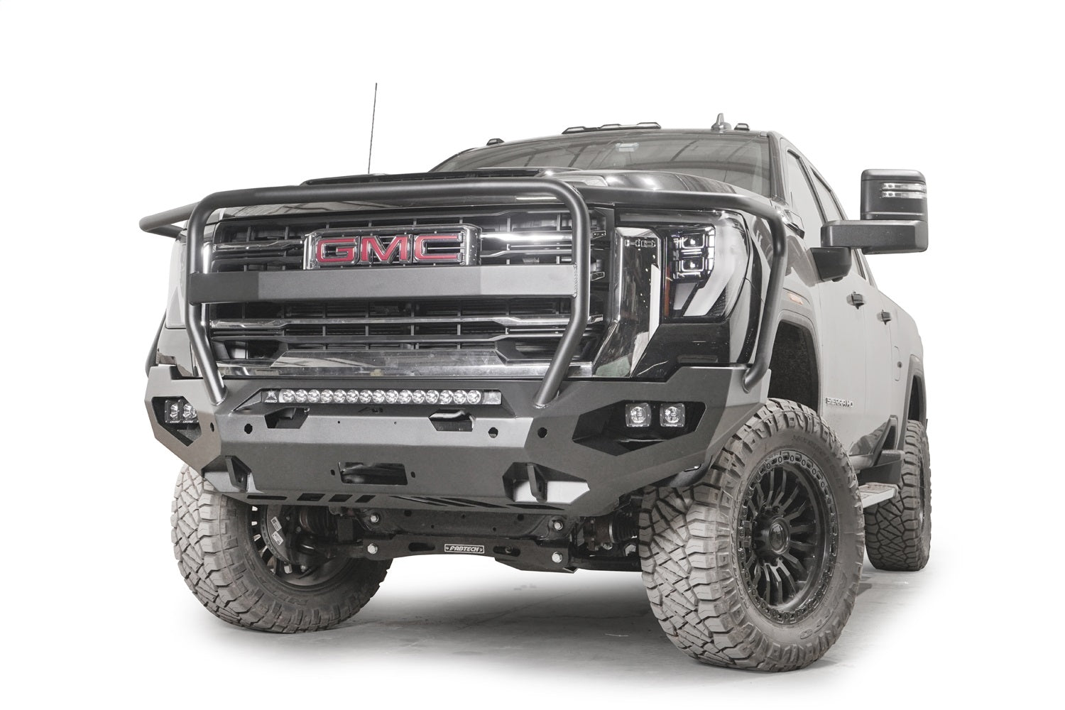 Fab Fours GM24-X6250-1 Matrix Front Bumper; 2 Stage Black Powder Coat; w/Full Guard; Fab Fours GM24-X6250-1