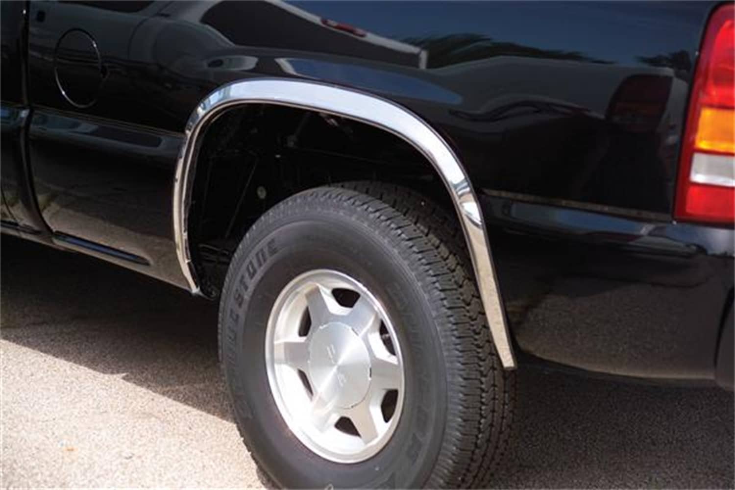 Putco 97217 S/S WHEEL TRIM 99-07 S/DUTY DUALLY Putco 97217