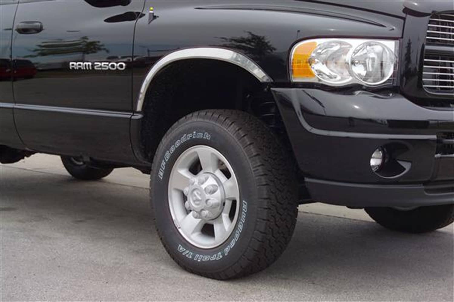 Putco 97330 S/S WHEEL TRIM DODGE RAM 10-18 2500/3500 Putco 97330