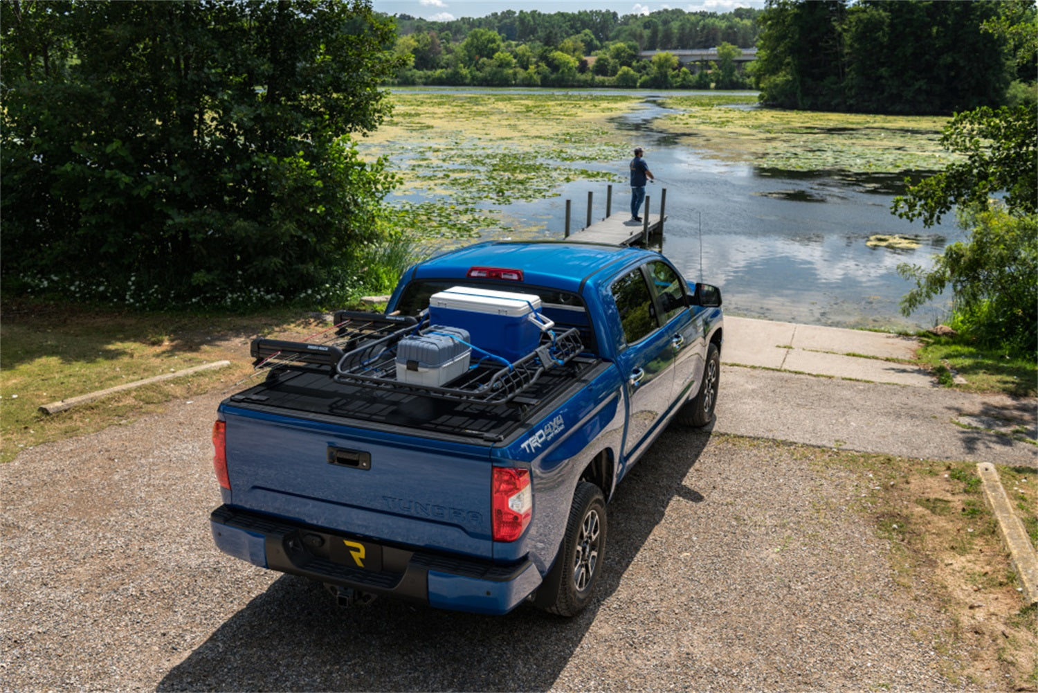 Retrax T-60871 2024-26 Toyota Tacoma 6ft. with Deck Rail System Retrax T-60871