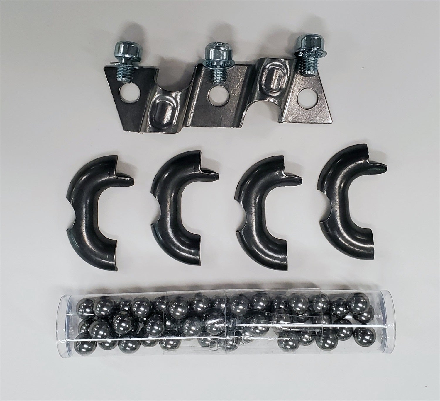 Borgeson SK5676172 Rebuild kit for Saginaw 525 series 24:1 ratio manual steering box worm assembly. Borgeson SK5676172