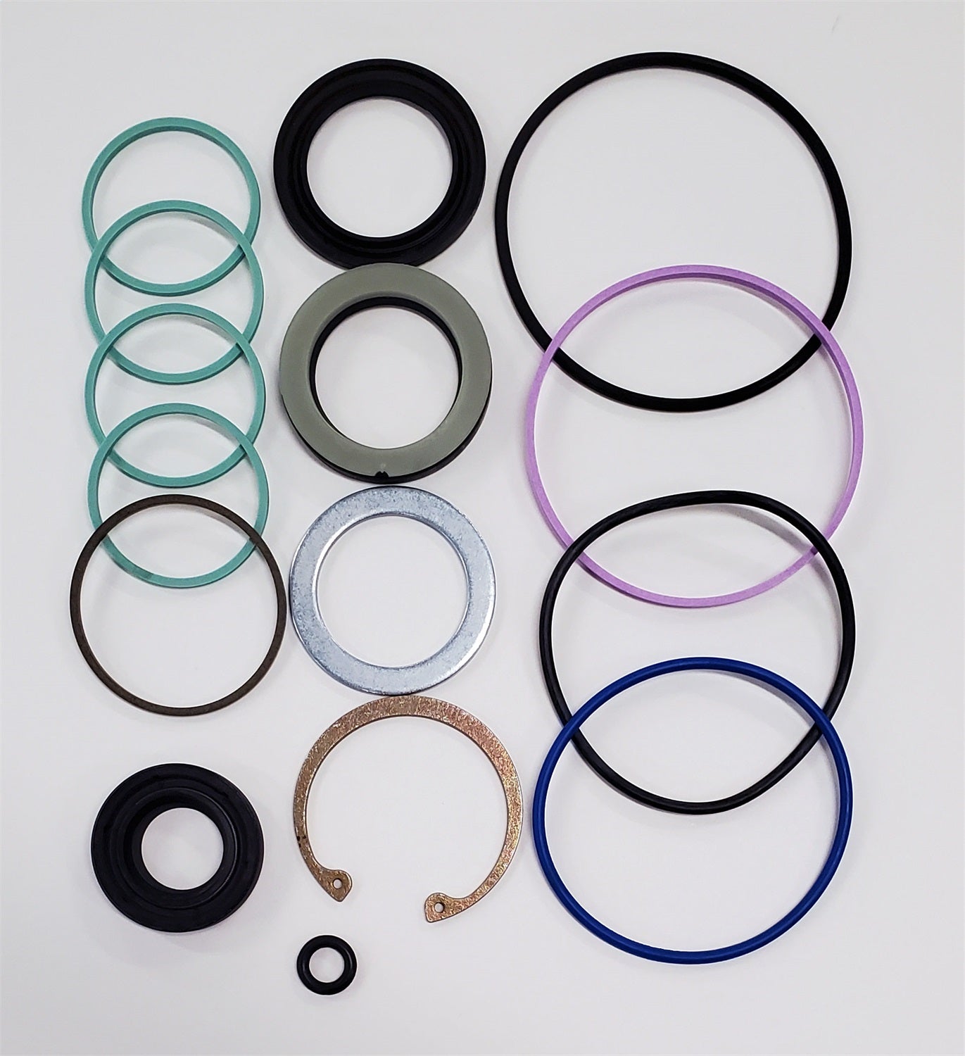 Borgeson SK600G Seal kit for Delphi 670 series power steering gears. Borgeson SK600G