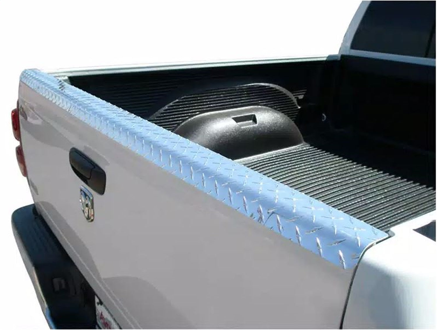 ICI 48271TB Tailgate Protector; Tread Bright Tailgate Protector; Stainless Steel; ICI 48271TB