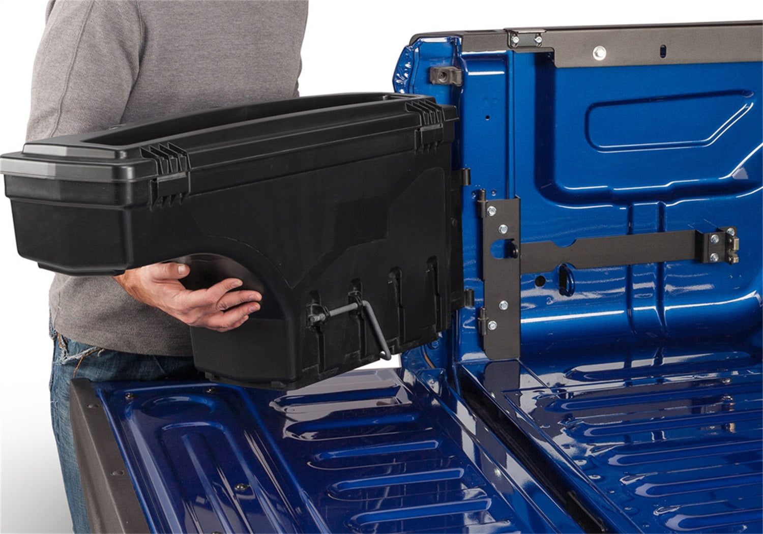 Undercover SC403D Swing Case 19-23 Tacoma w/out Storage Box Driver Side Undercover SC403D