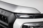 husky-liners-aeroskin-2024-mitsubishi-l200-2892236-ov-030.jpg